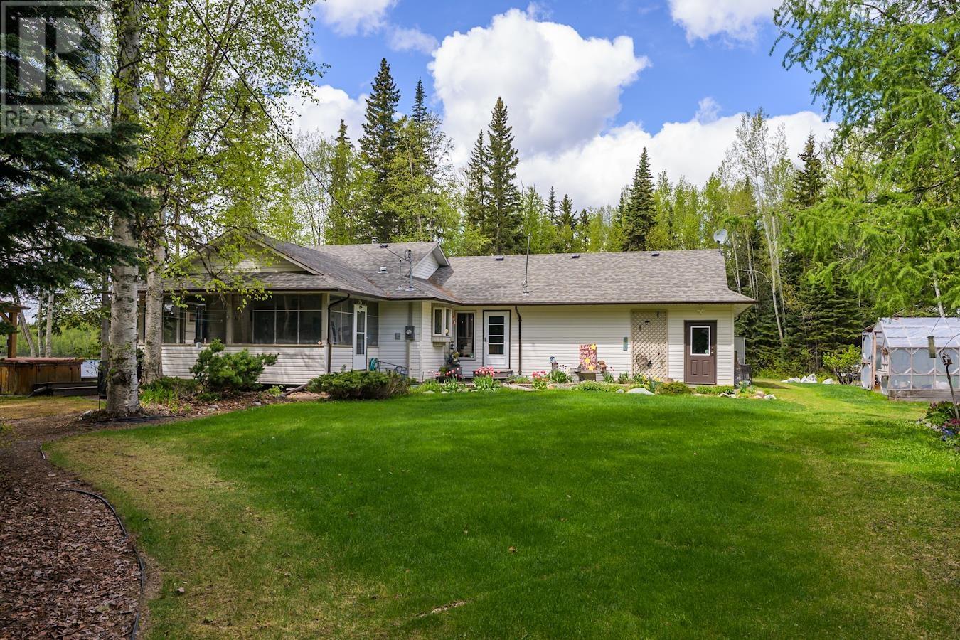 18045 WOODS ROAD, Prince George, British Columbia
