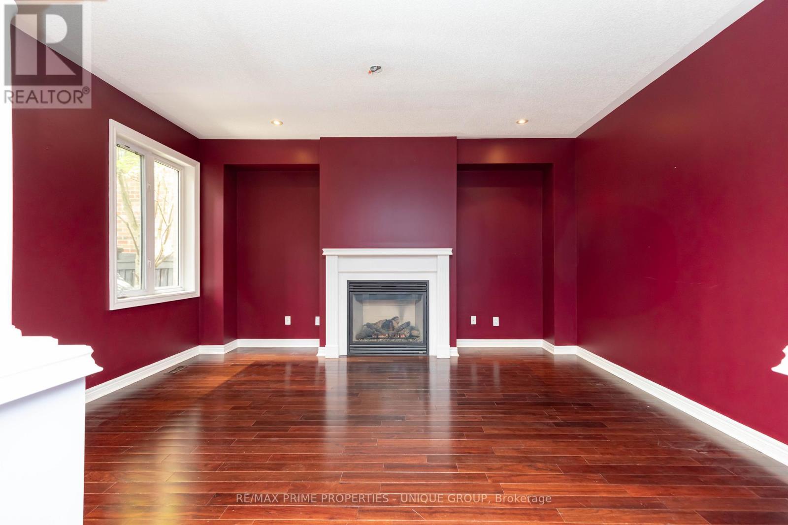 14 Hampton Park Crescent, Toronto, Ontario  M4W 3X7 - Photo 5 - C12162498