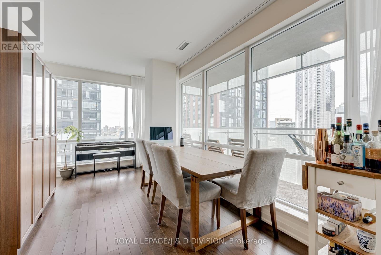 3208 - 80 John Street, Toronto, Ontario  M5V 3X4 - Photo 19 - C12162545