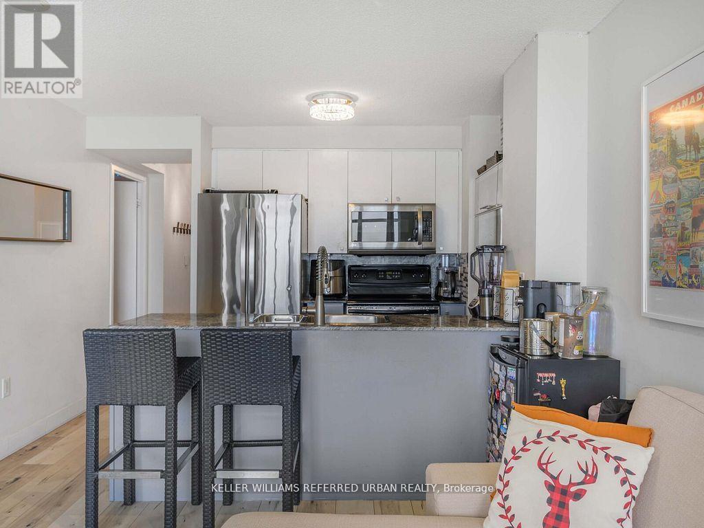 4702 - 11 Brunel Court, Toronto, Ontario  M5V 3Y3 - Photo 11 - C12162567