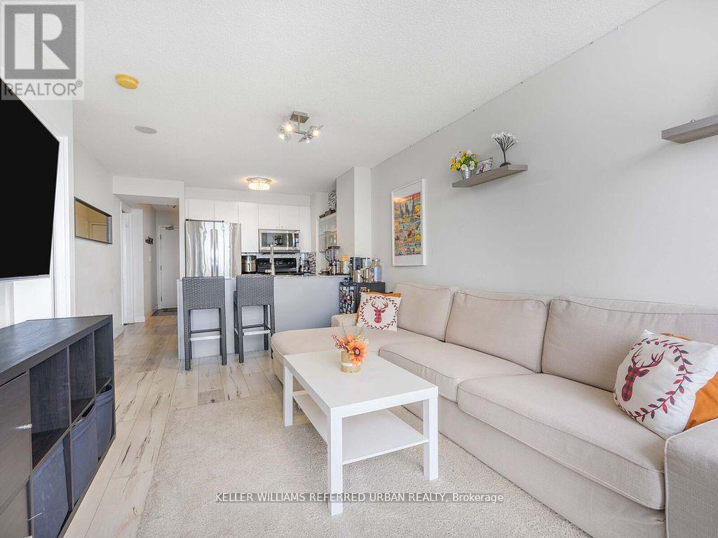 4702 - 11 Brunel Court, Toronto, Ontario  M5V 3Y3 - Photo 8 - C12162567