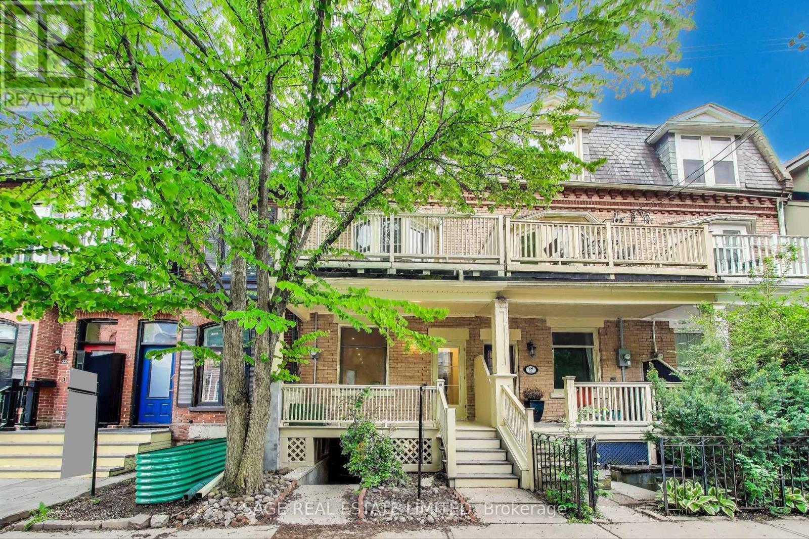 19 Salisbury Avenue, Toronto, Ontario  M4X 1C3 - Photo 3 - C12162591