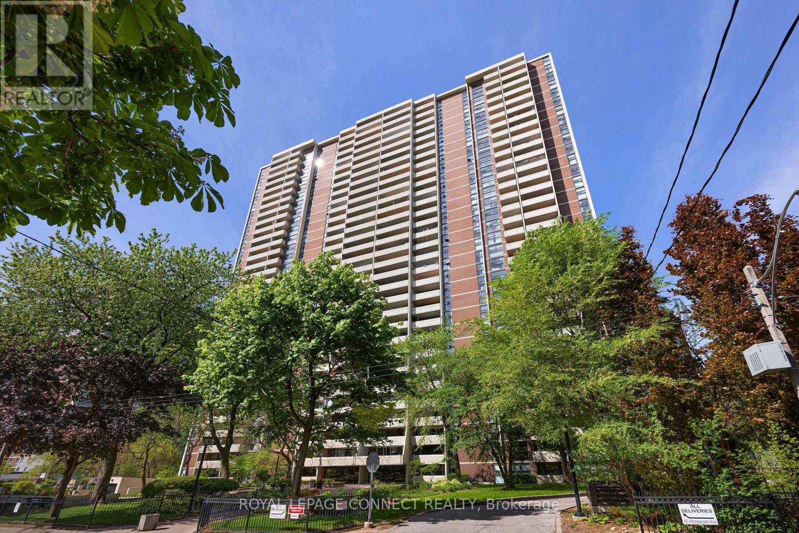 1112 - 40 Homewood Avenue, Toronto, Ontario  M4Y 2K2 - Photo 3 - C12162611