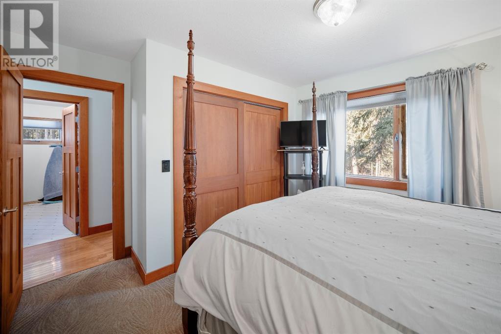 20 Pinewood Crescent, Canmore, Alberta  T1W 1P8 - Photo 10 - A2199487