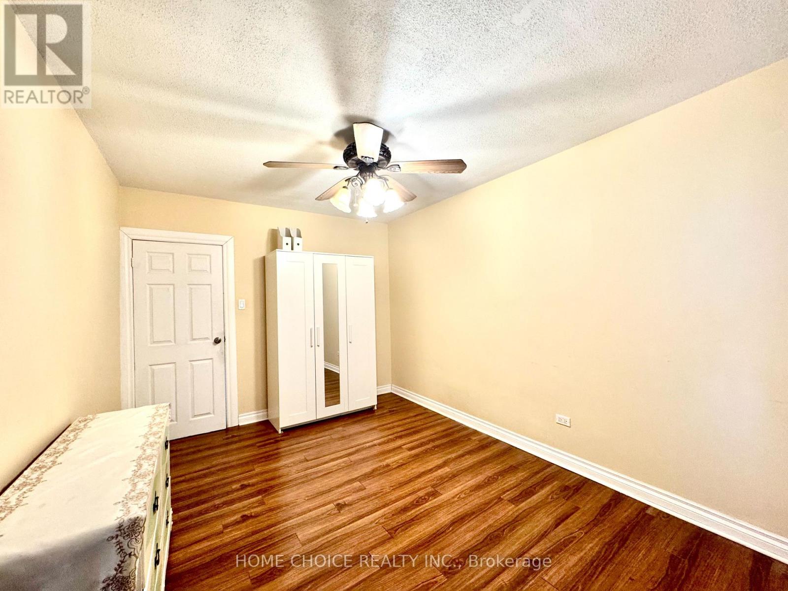48 South Woodrow Boulevard, Toronto, Ontario  M1N 3L6 - Photo 15 - E12162467