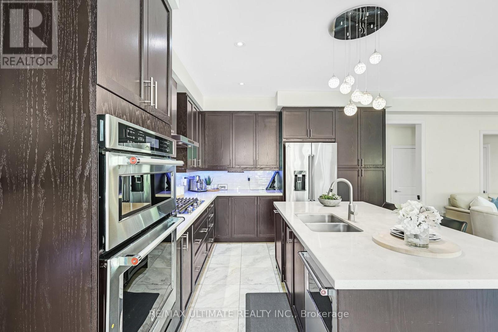 42 Donwoods Crescent, Whitby, Ontario  L1R 0N1 - Photo 6 - E12162560