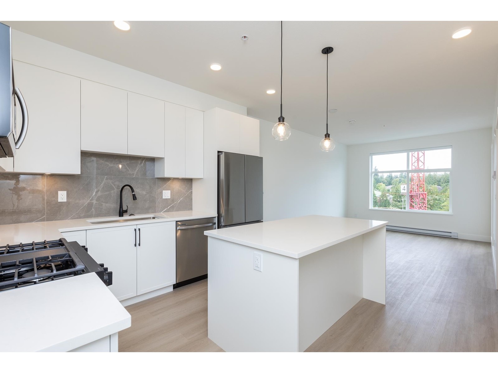 518 3528 146a Street, Surrey, British Columbia  V4P 0H4 - Photo 1 - R2959191