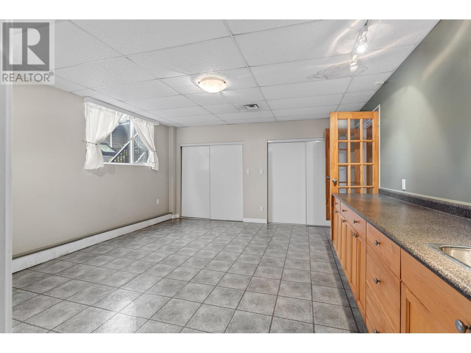 7365 Punnett Close, Burnaby, British Columbia  V5E 1X1 - Photo 32 - R3005018