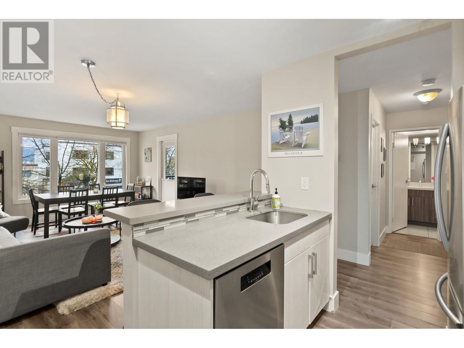 304 1040 E BROADWAY, vancouver, British Columbia
