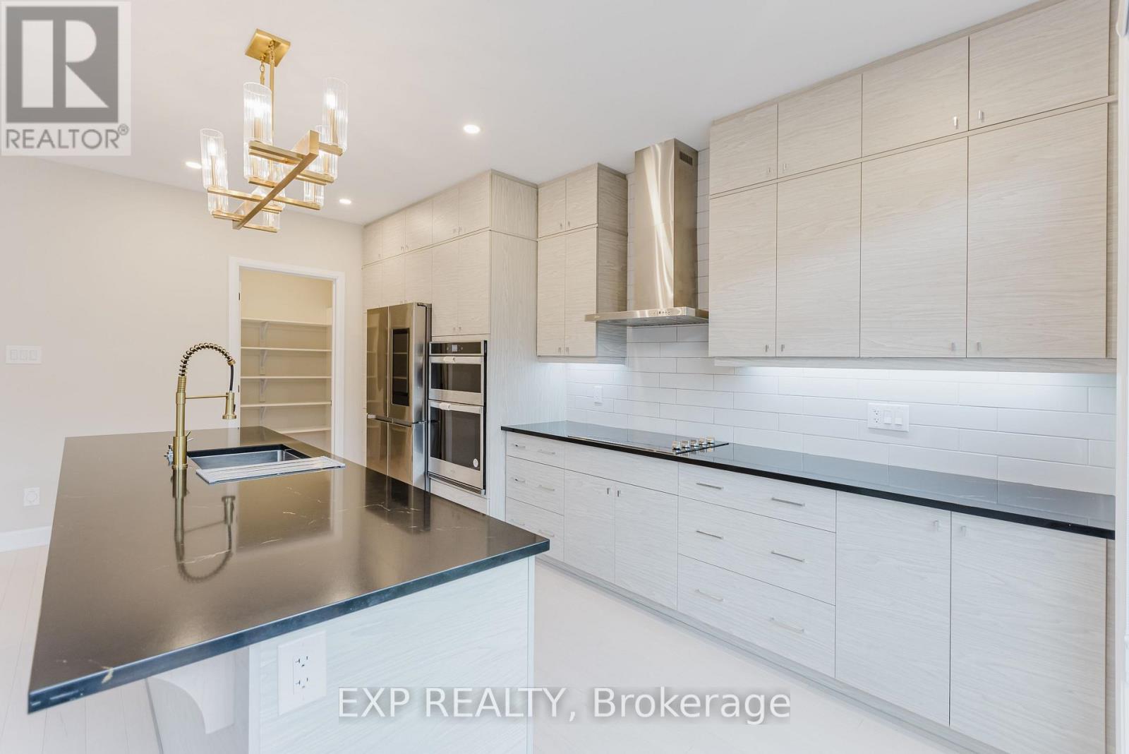 829 Sendero Way, Ottawa, Ontario  K2S 2W8 - Photo 19 - X12149081
