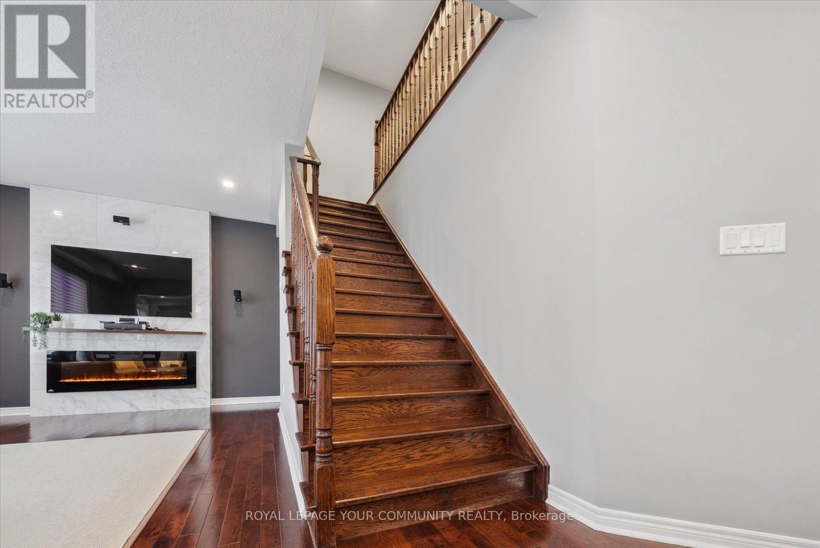 34 Township Avenue, Richmond Hill, Ontario  L4E 0J8 - Photo 17 - N12162461