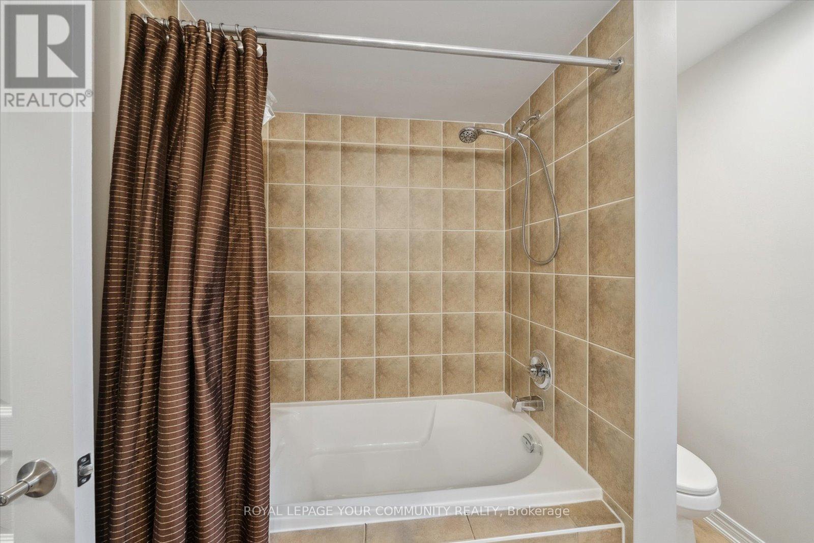 34 Township Avenue, Richmond Hill, Ontario  L4E 0J8 - Photo 32 - N12162461