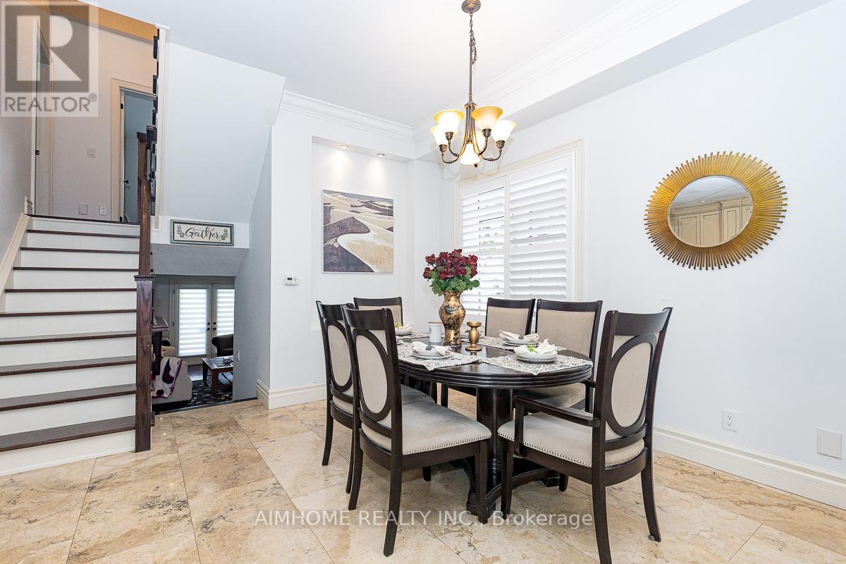 220 Weldrick Road W, Richmond Hill, Ontario  L4C 3V3 - Photo 16 - N12162526