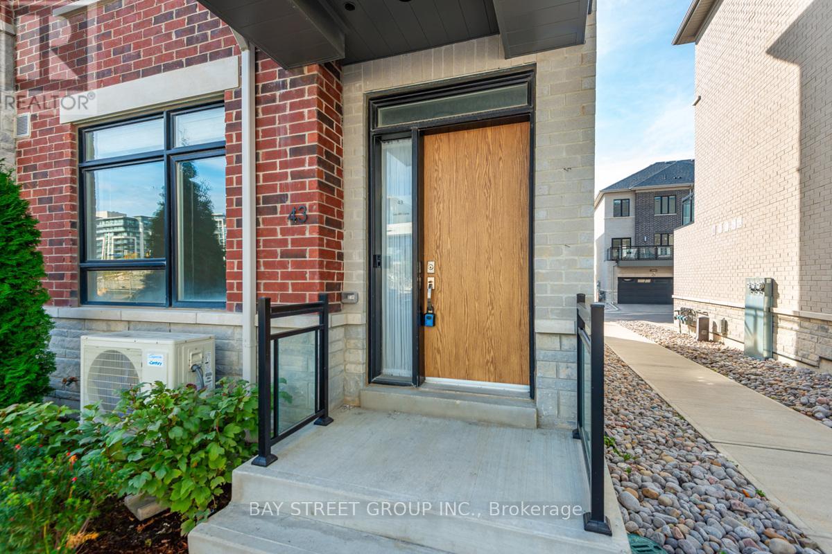 43 Gandhi Lane, Markham, Ontario  L3T 0G4 - Photo 3 - N12162561