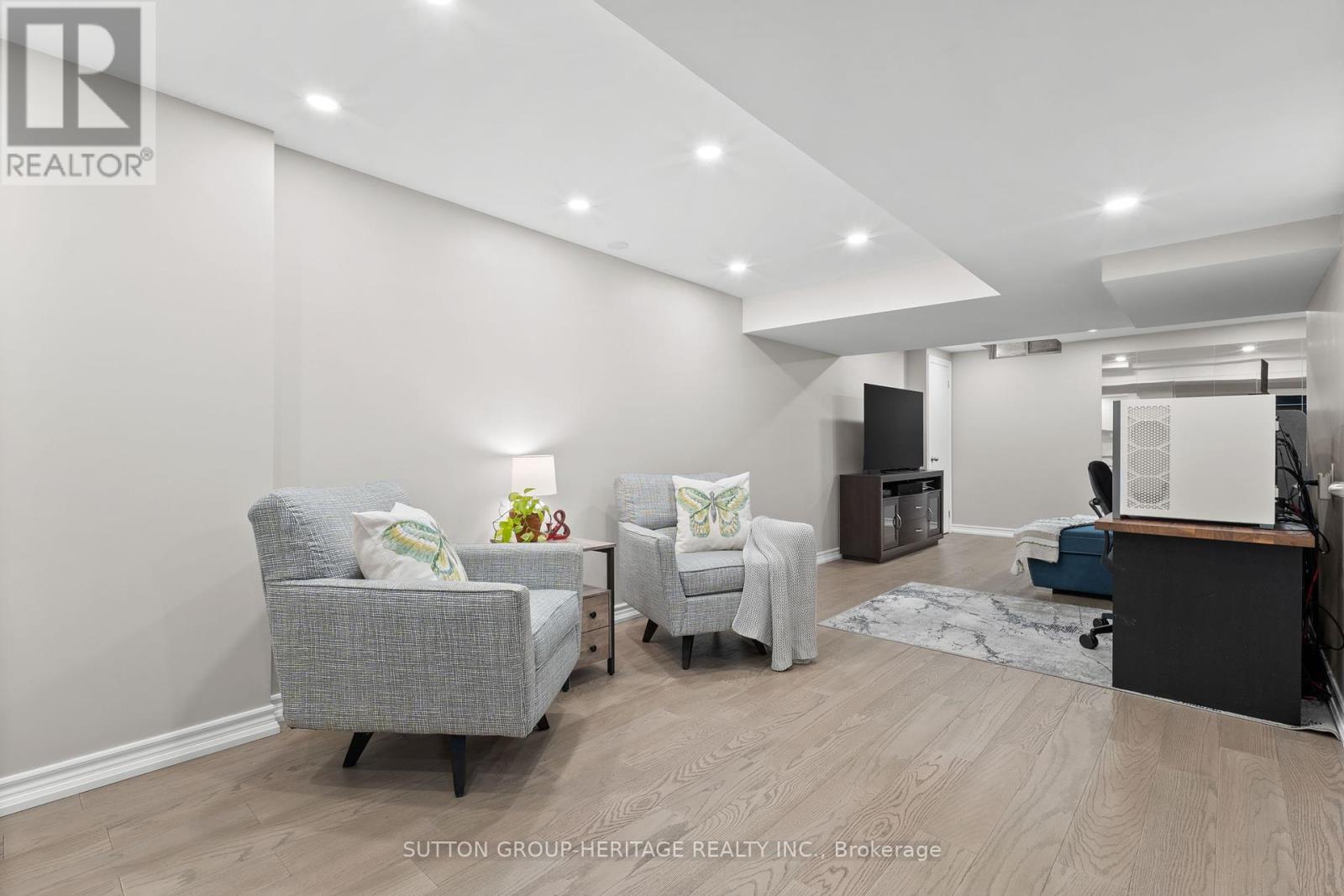 7 Donald Sim Avenue, Markham, Ontario  L6B 1B6 - Photo 24 - N12162566