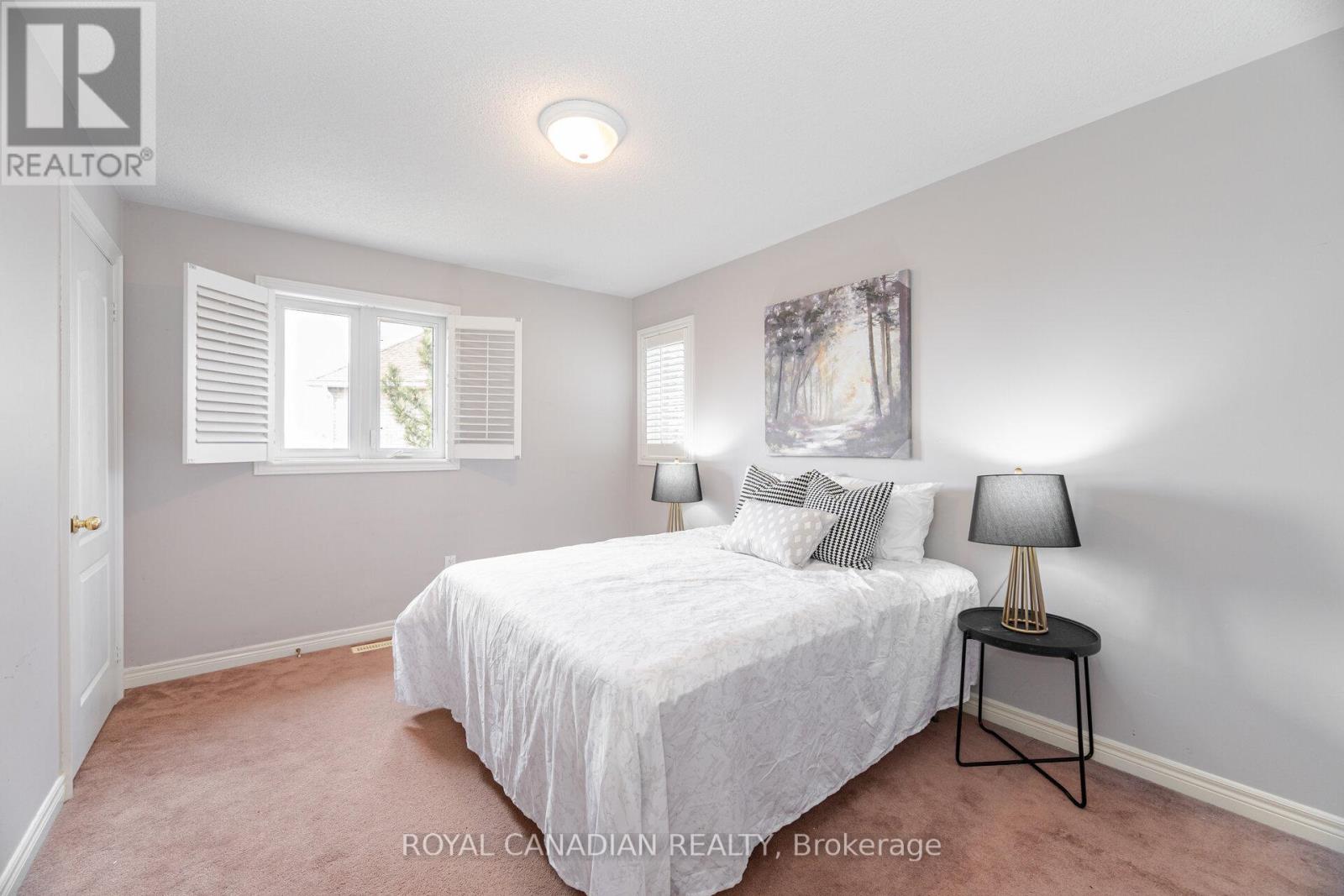 678 Madeline Heights, Newmarket, Ontario  L3X 2J7 - Photo 25 - N12162573