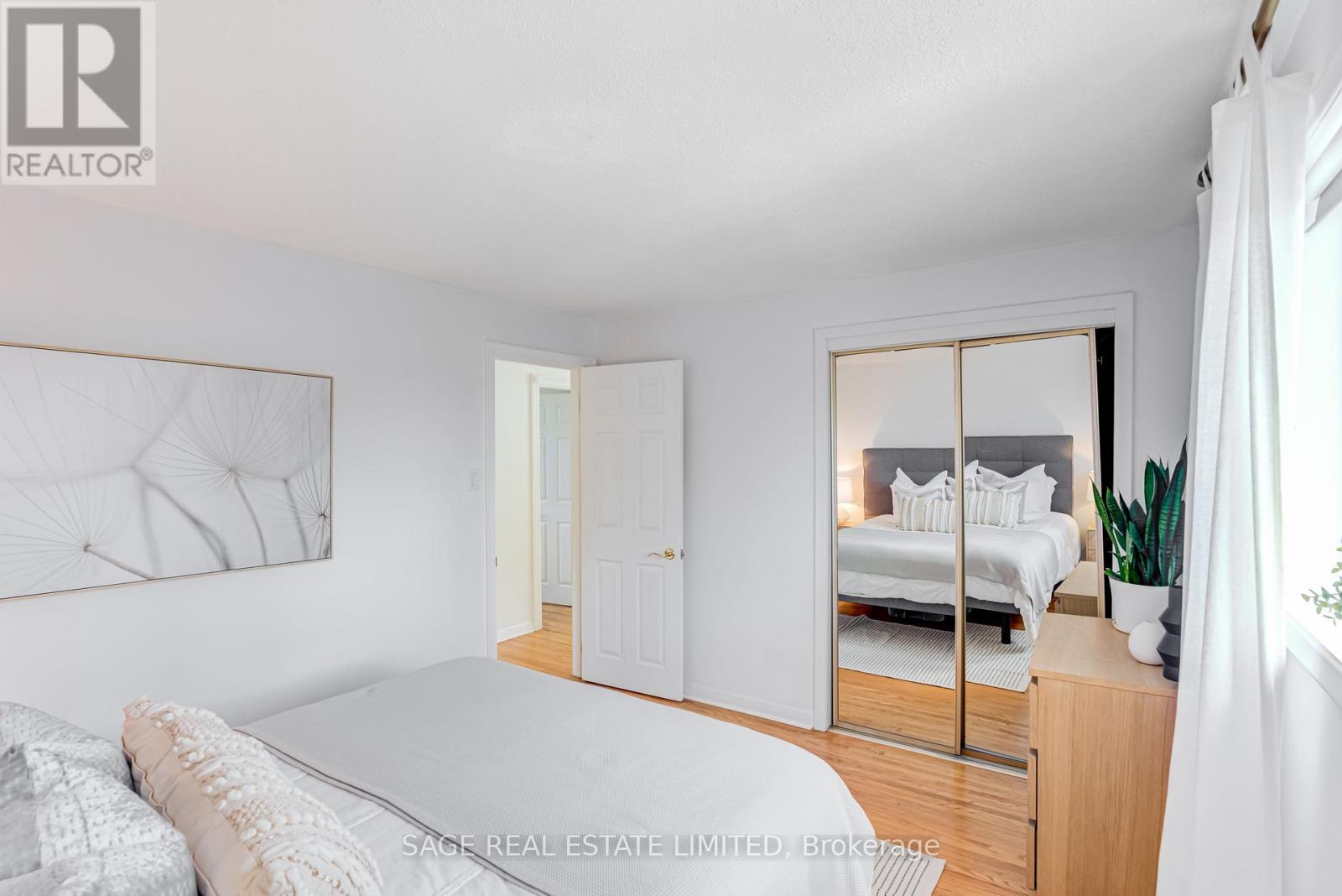 128 Murray Drive, Aurora, Ontario  L4G 2C5 - Photo 17 - N12162629