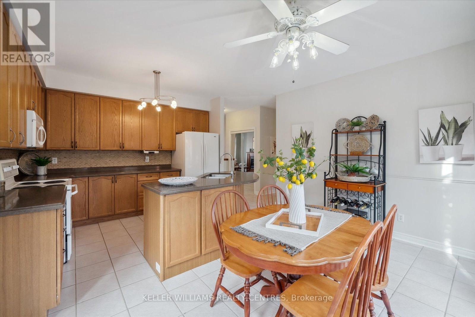 1076 Broughton Lane, Newmarket, Ontario  L3X 2L6 - Photo 15 - N12162667