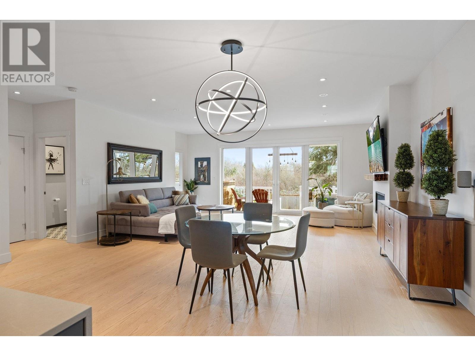 240 Parkside Street, Tsawwassen, British Columbia  V4L 0A9 - Photo 10 - R3005220