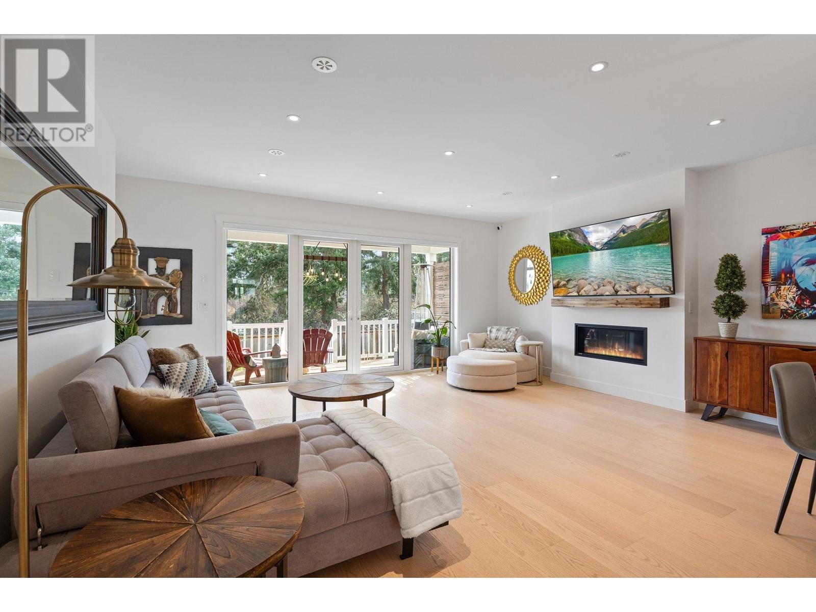240 Parkside Street, Tsawwassen, British Columbia  V4L 0A9 - Photo 12 - R3005220