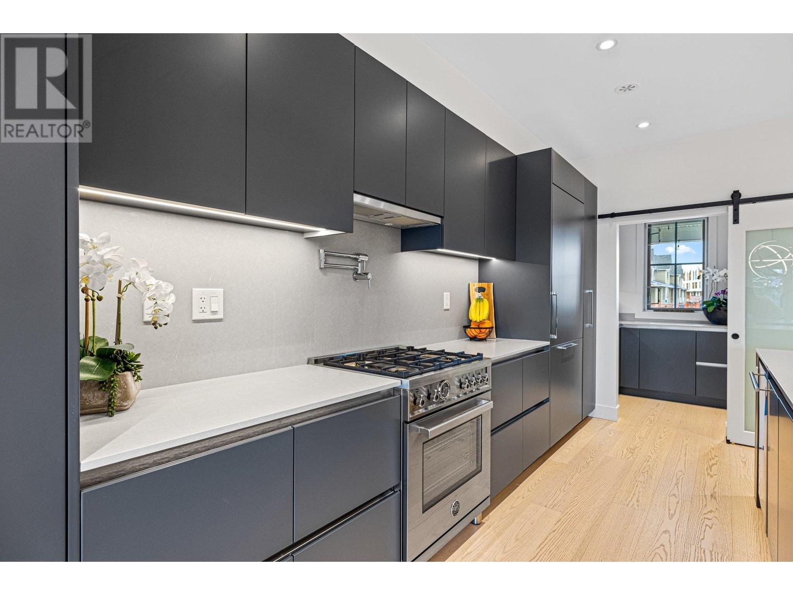 240 Parkside Street, Tsawwassen, British Columbia  V4L 0A9 - Photo 6 - R3005220