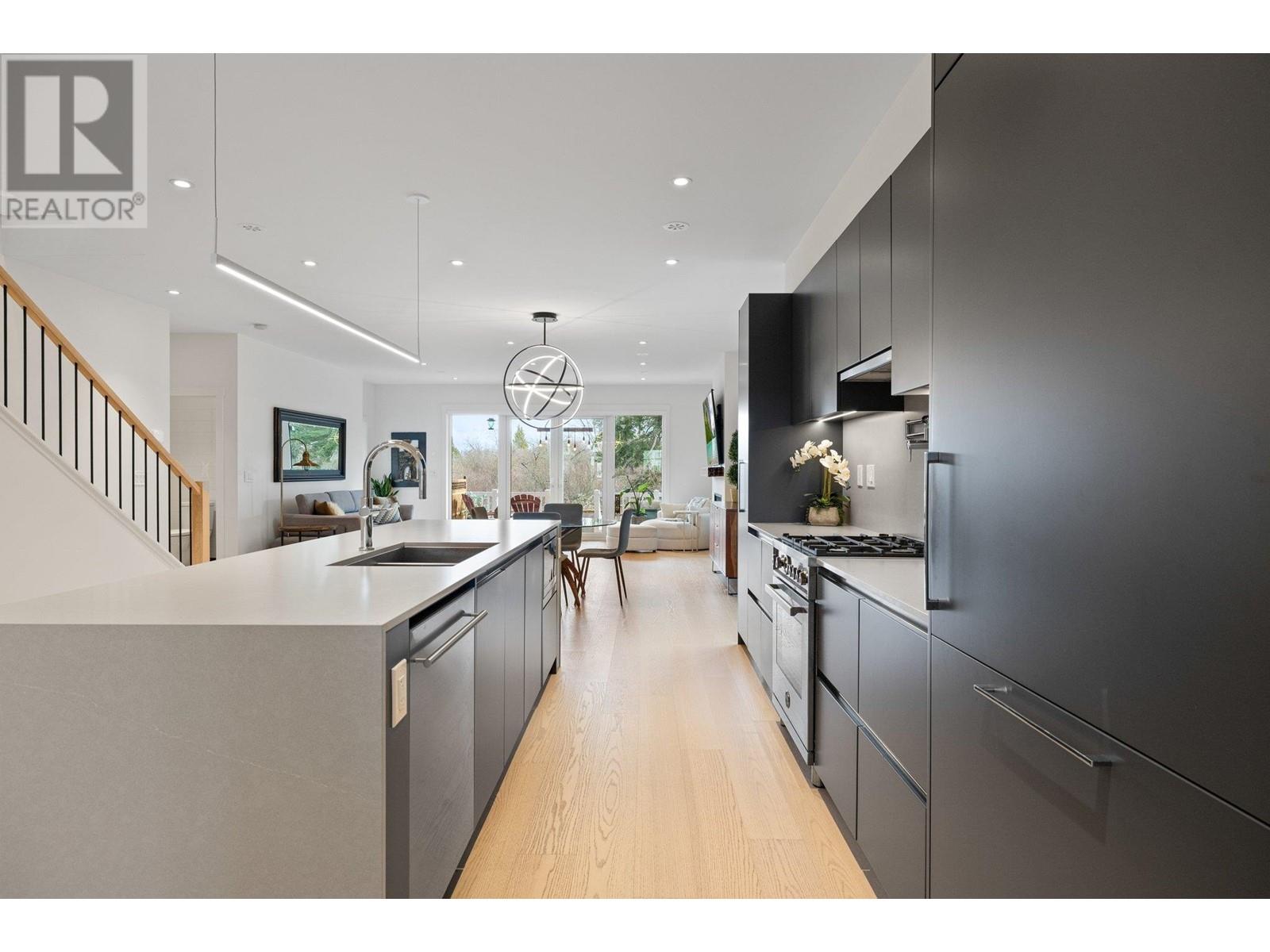 240 Parkside Street, Tsawwassen, British Columbia  V4L 0A9 - Photo 9 - R3005220