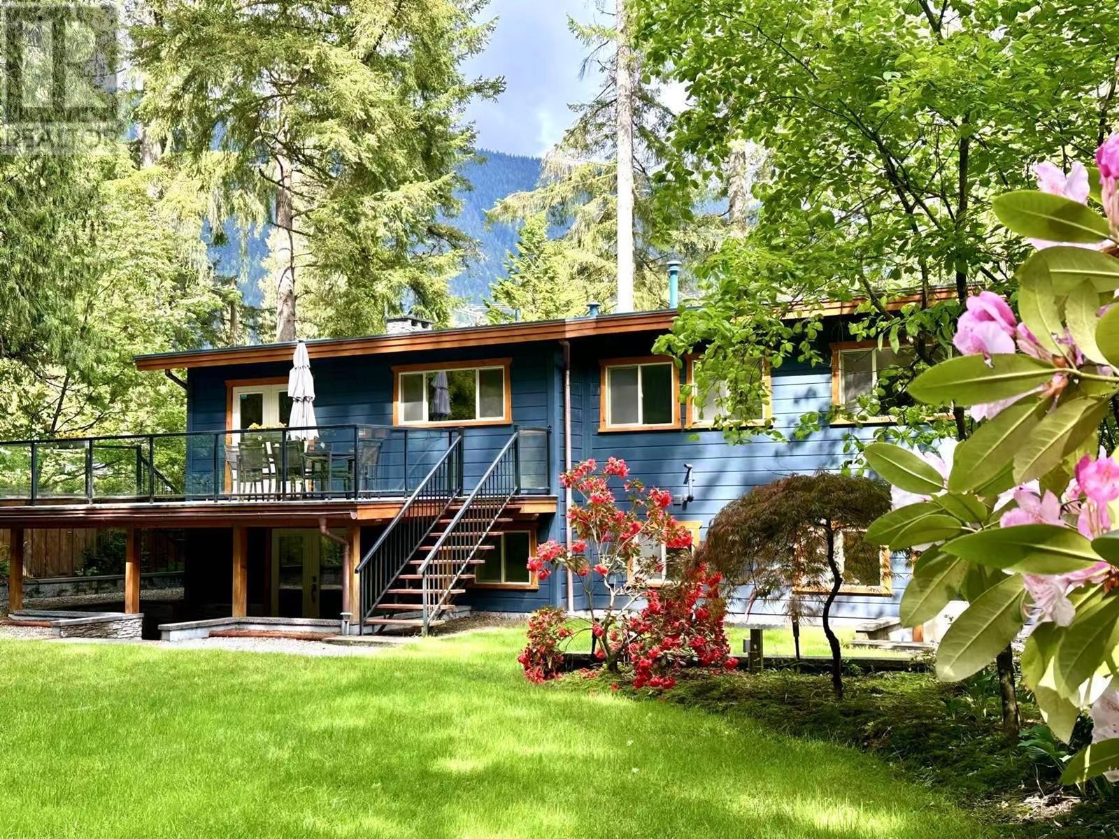 4793 Capilano Road, North Vancouver, British Columbia  V7R 4K2 - Photo 2 - R3005248
