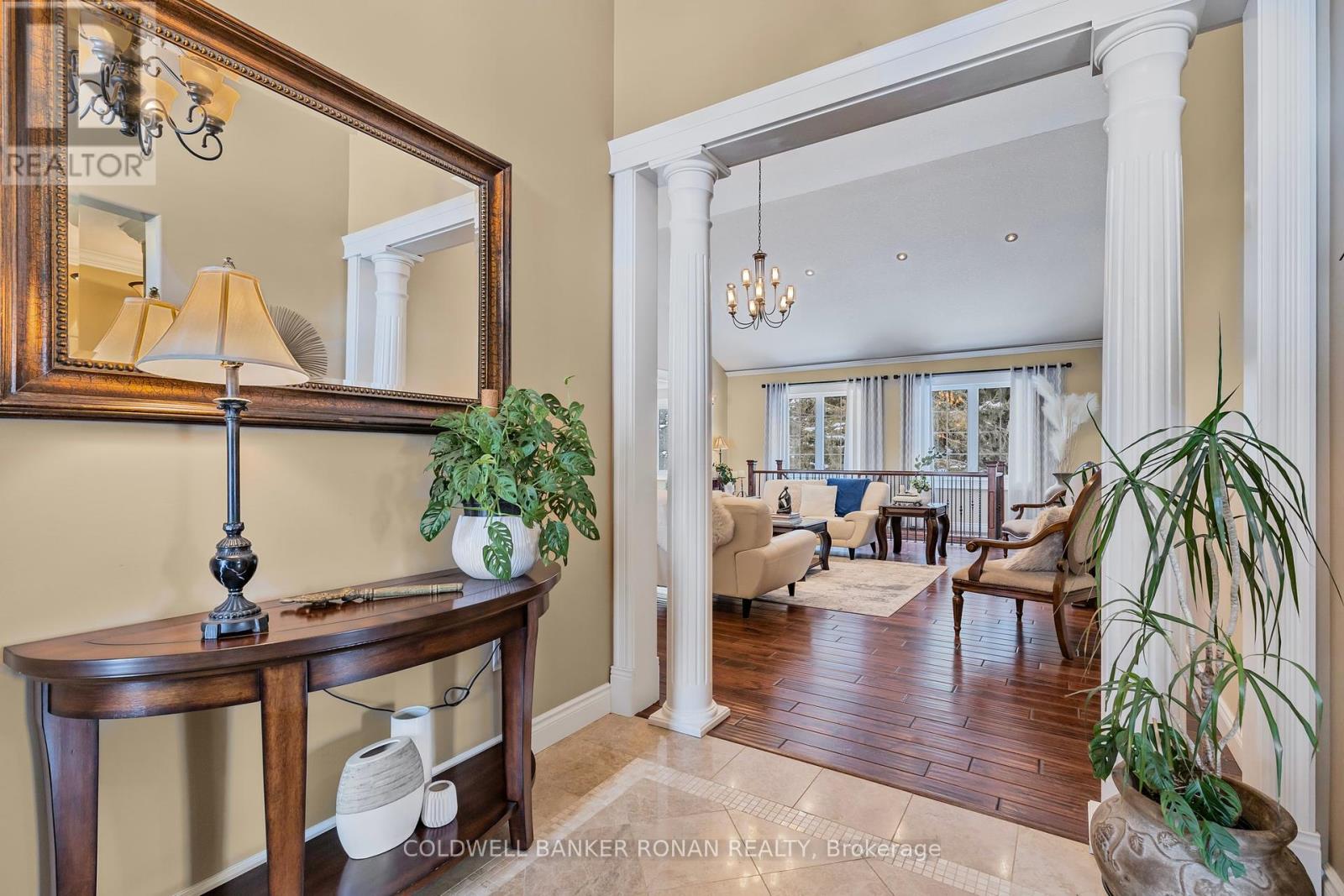 3712 Michael Street, Clearview, Ontario  L0M 1N0 - Photo 4 - S11973750