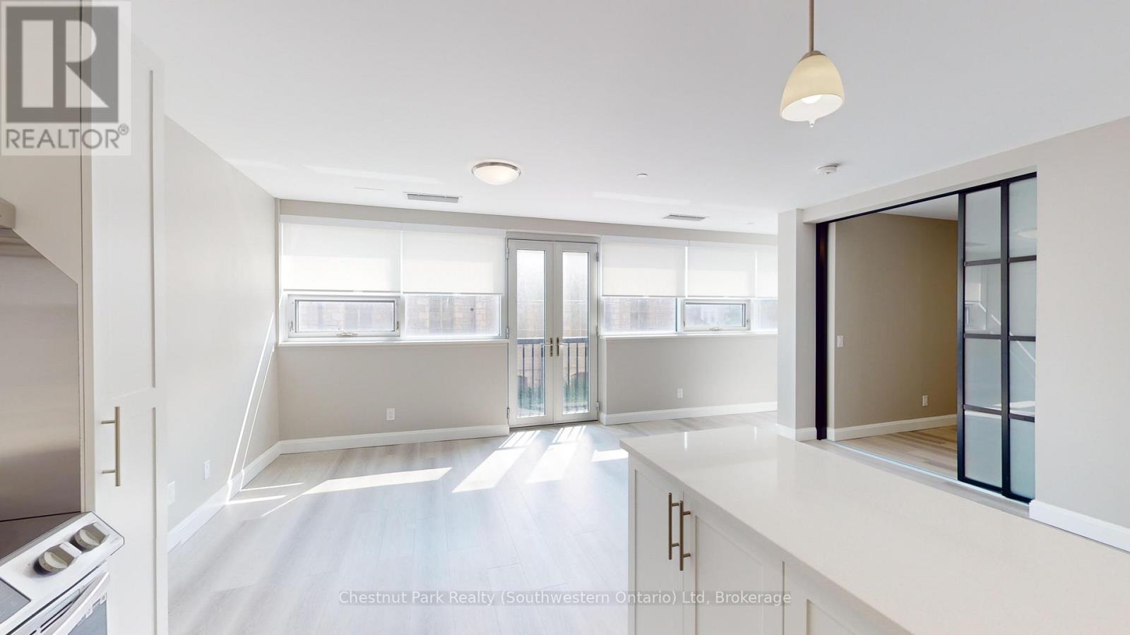 205 - 2 Quebec Street, Guelph, Ontario  N1H 2T2 - Photo 3 - X12162737