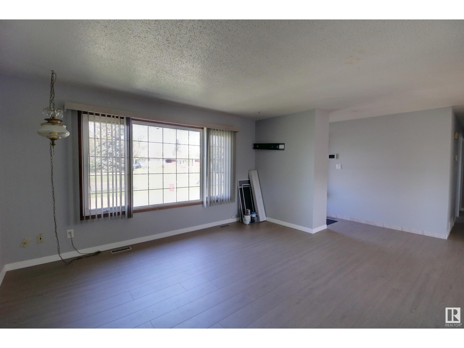 Property at 13535 82 ST NW image 4