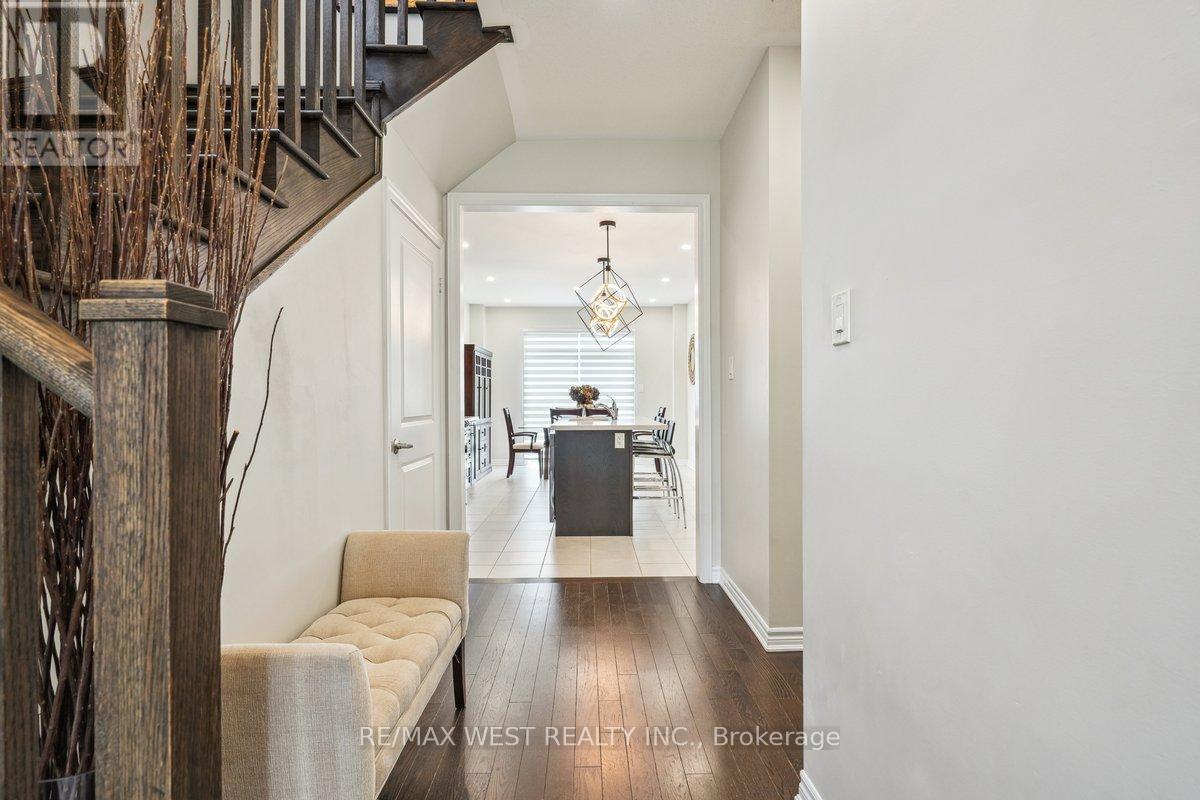 48 Northhill Avenue, Cavan Monaghan, Ontario  L0A 1G0 - Photo 3 - X12014859