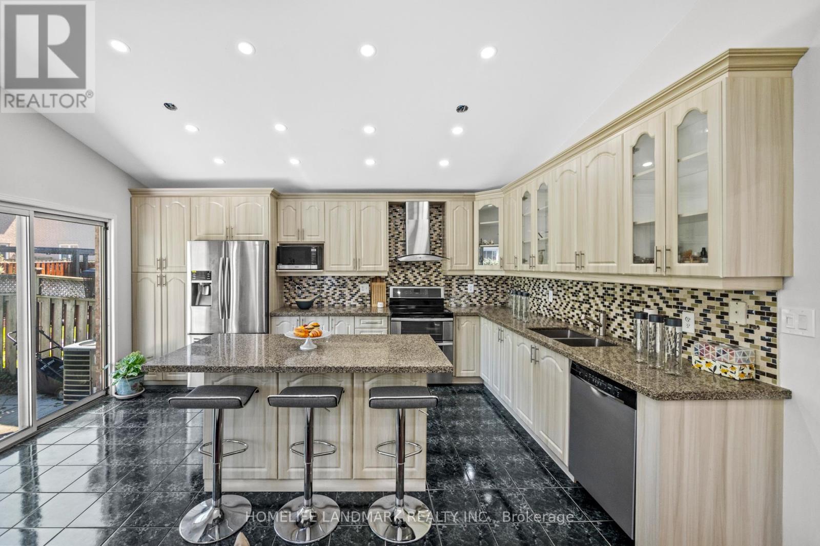 1034 Blueheron Boulevard, Mississauga (East Credit), Ontario  L5V 2E1 - Photo 19 - W12160931