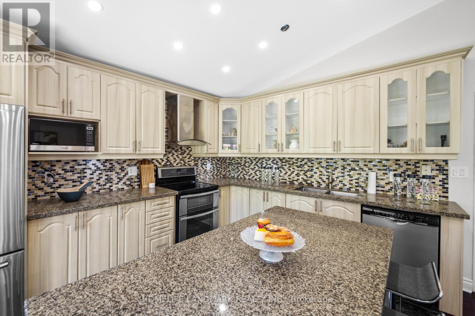 1034 Blueheron Boulevard, Mississauga (East Credit), Ontario  L5V 2E1 - Photo 22 - W12160931