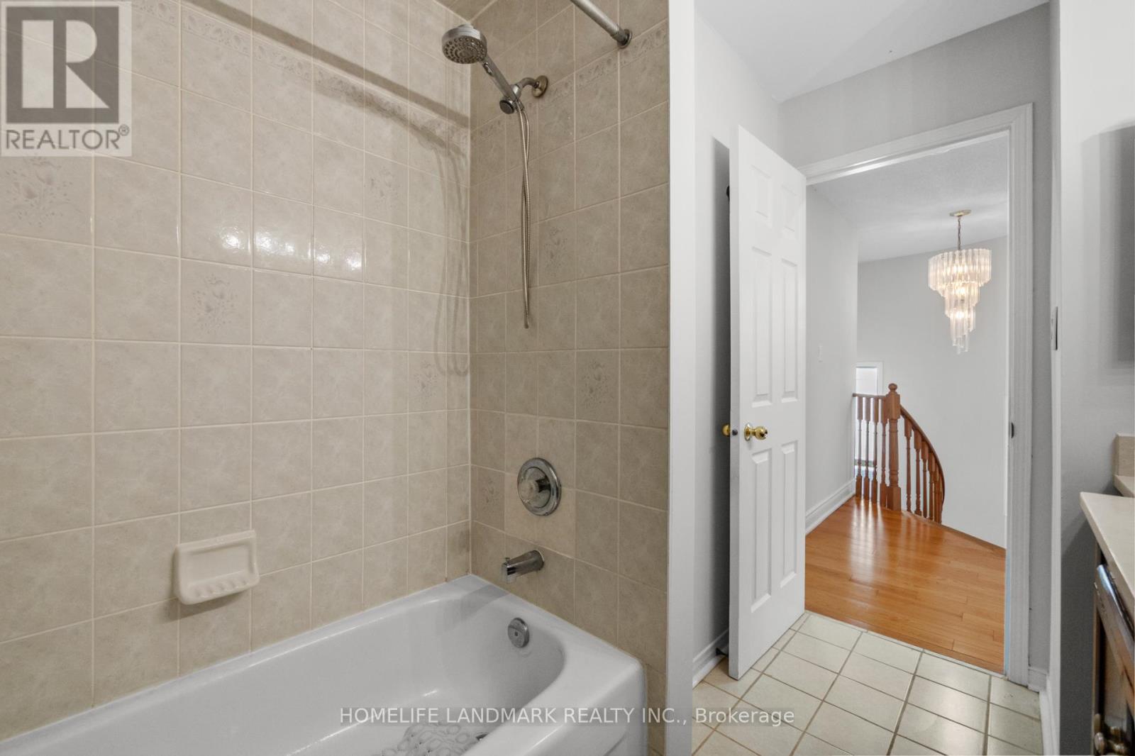 1034 Blueheron Boulevard, Mississauga (East Credit), Ontario  L5V 2E1 - Photo 32 - W12160931