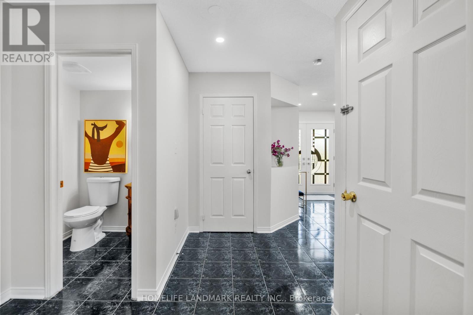 1034 Blueheron Boulevard, Mississauga (East Credit), Ontario  L5V 2E1 - Photo 6 - W12160931