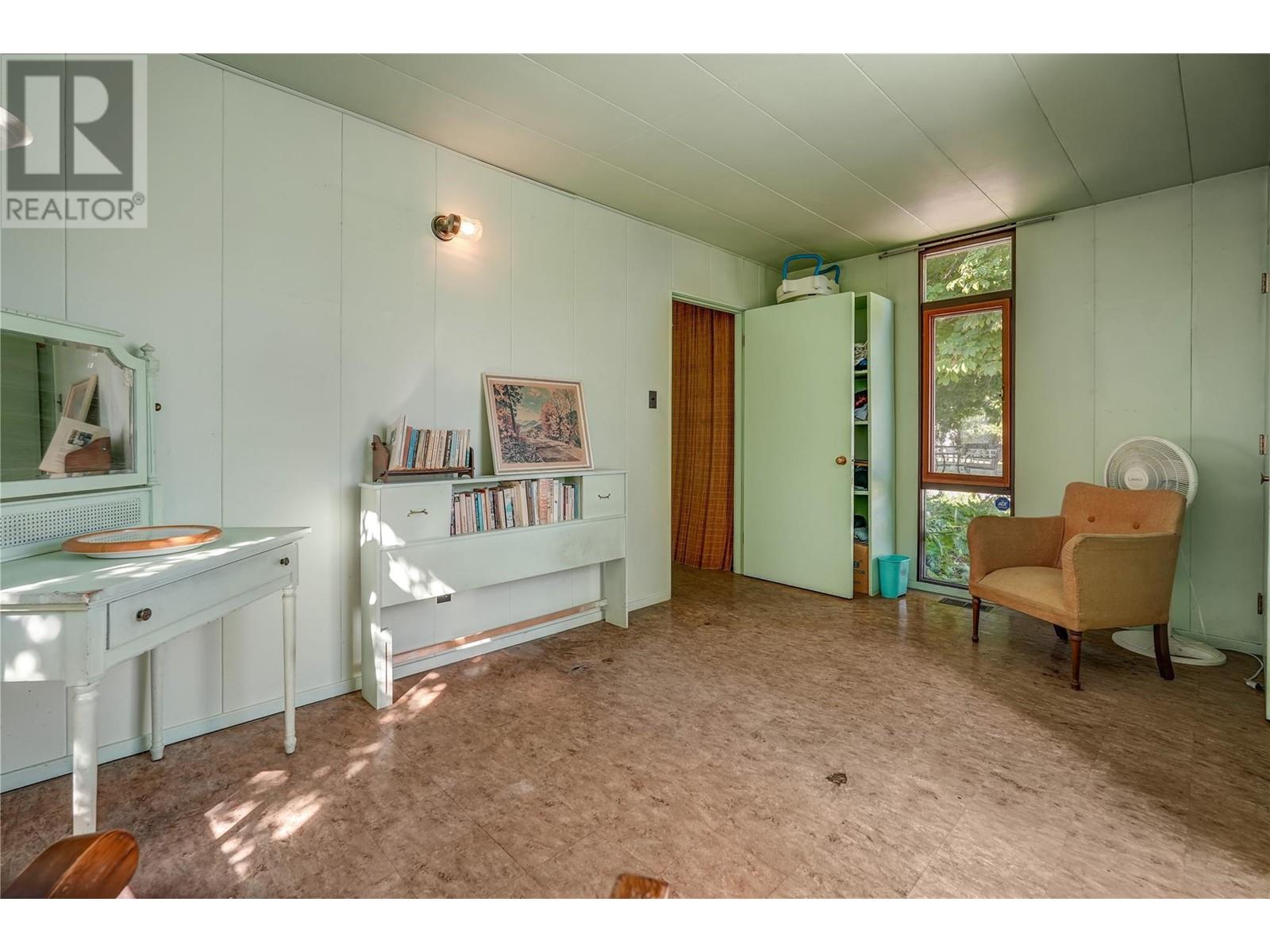 7413 Kirk Avenue, Summerland, BC V0H1Z9