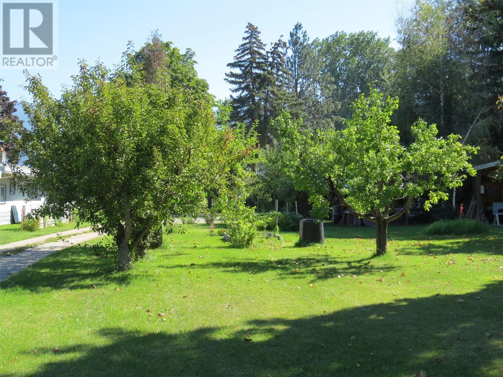 7413 Kirk Avenue, Summerland, BC V0H1Z9