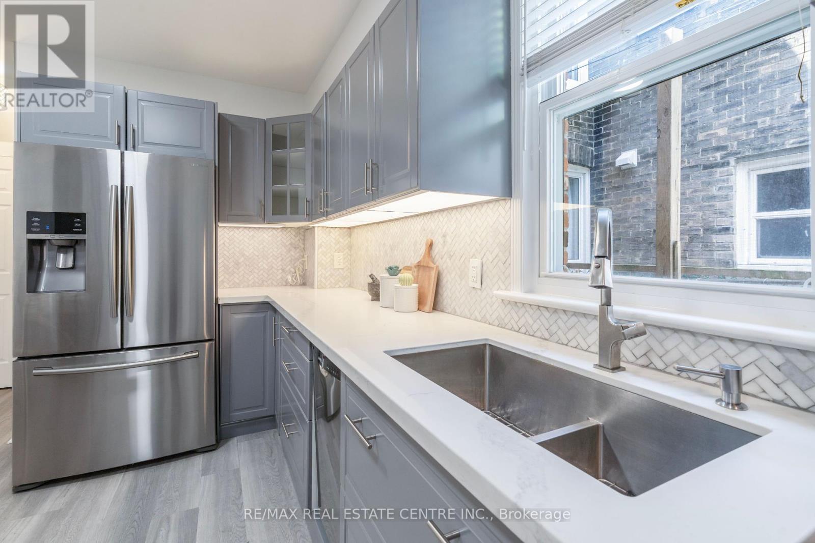 49 Osler Street, Toronto, Ontario  M6P 4A1 - Photo 16 - W12162470
