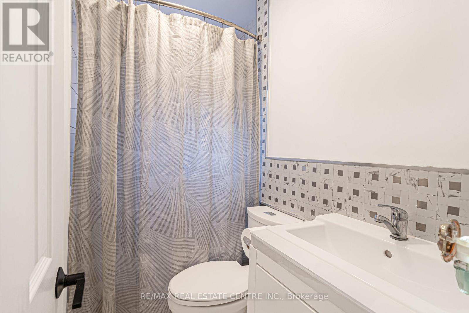 49 Osler Street, Toronto, Ontario  M6P 4A1 - Photo 24 - W12162470