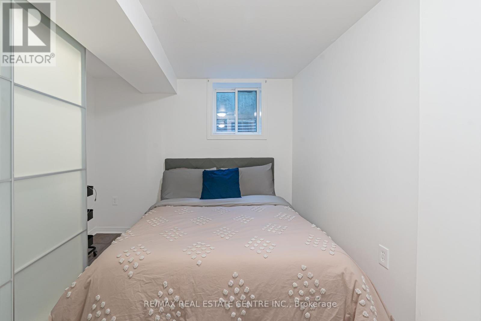 49 Osler Street, Toronto, Ontario  M6P 4A1 - Photo 32 - W12162470