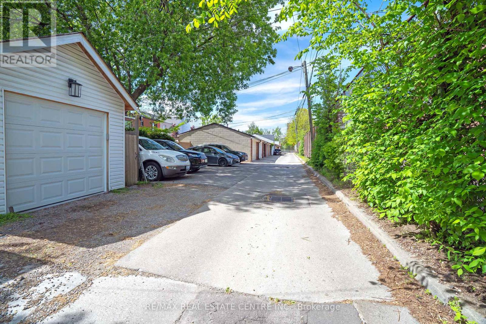 49 Osler Street, Toronto, Ontario  M6P 4A1 - Photo 40 - W12162470