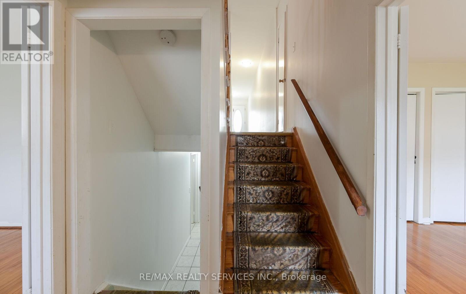 140 Clarence Street, Brampton, Ontario  L6W 1S9 - Photo 16 - W12162479