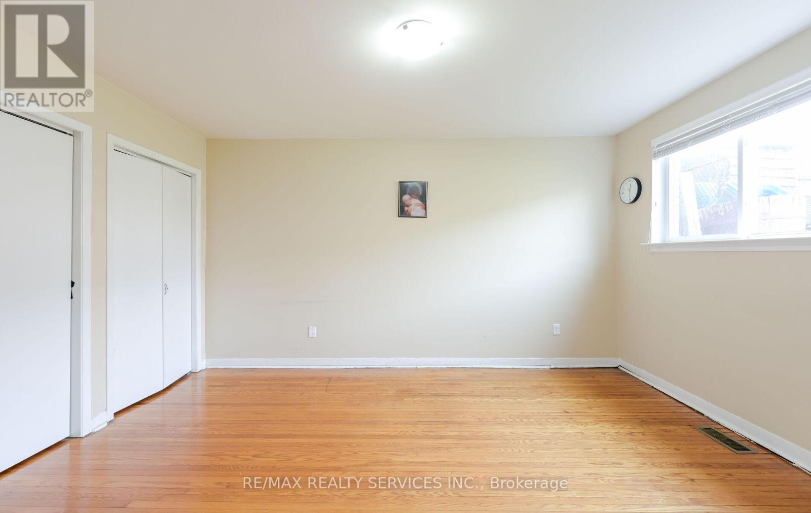140 Clarence Street, Brampton, Ontario  L6W 1S9 - Photo 17 - W12162479