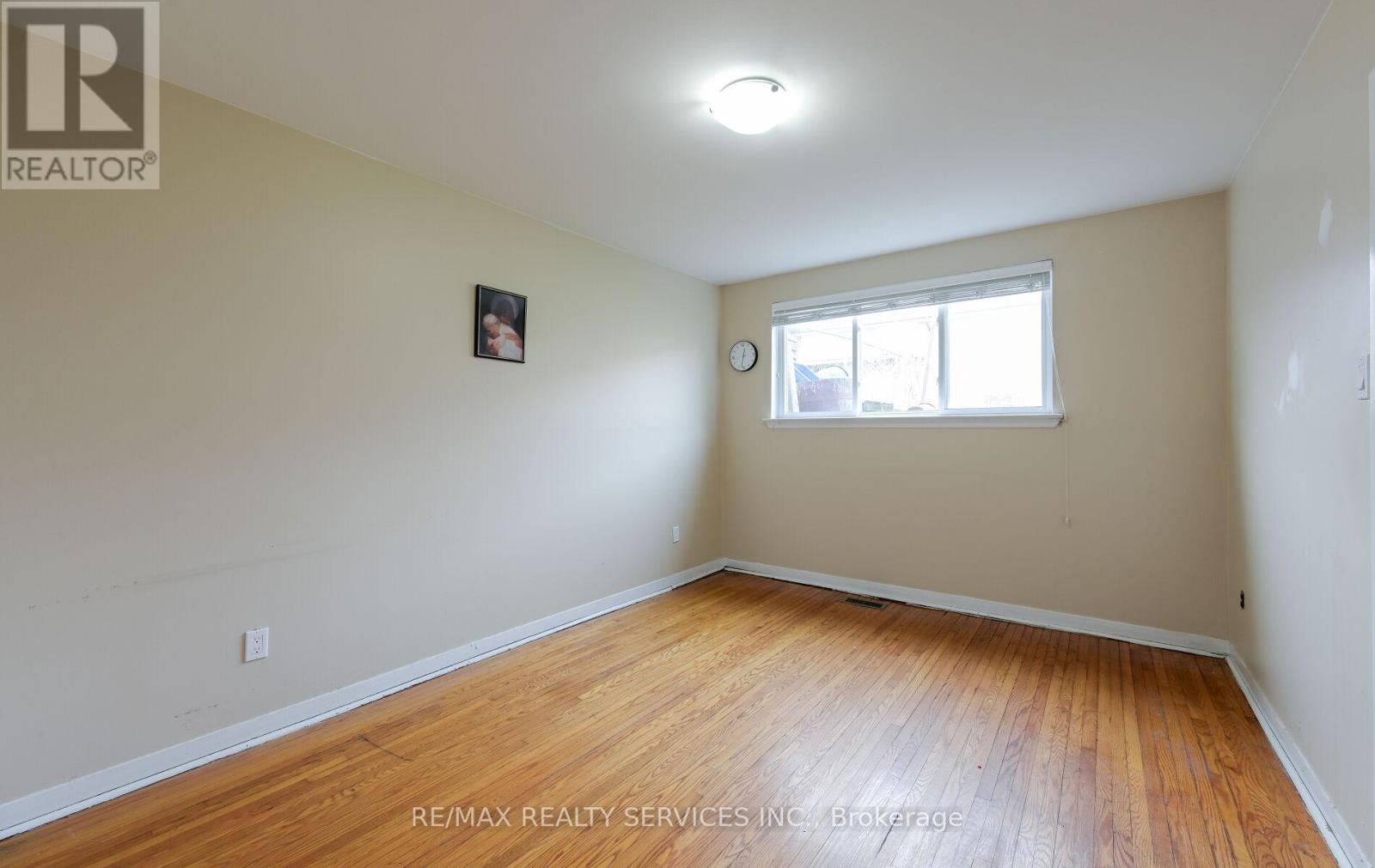 140 Clarence Street, Brampton, Ontario  L6W 1S9 - Photo 18 - W12162479