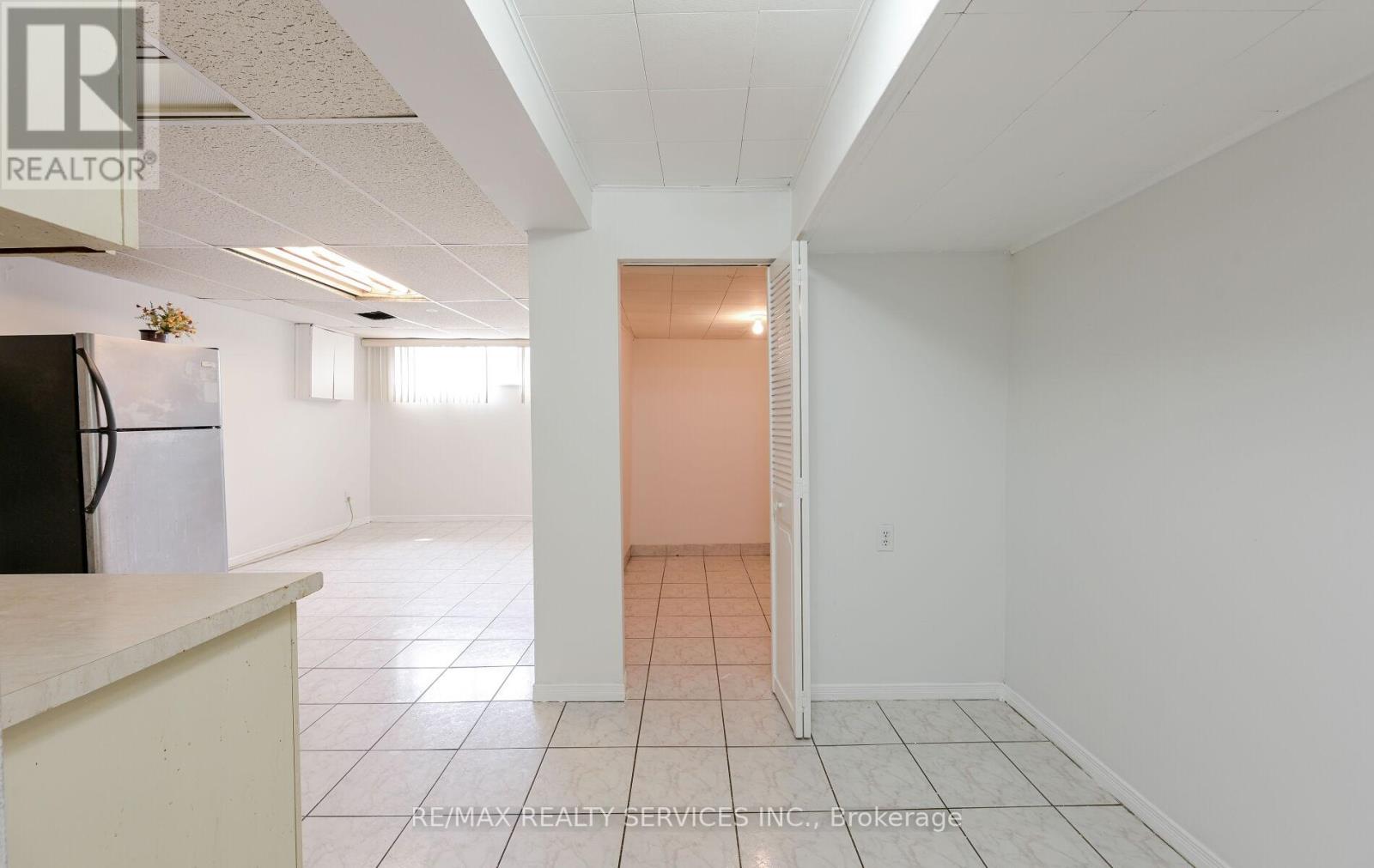 140 Clarence Street, Brampton, Ontario  L6W 1S9 - Photo 25 - W12162479