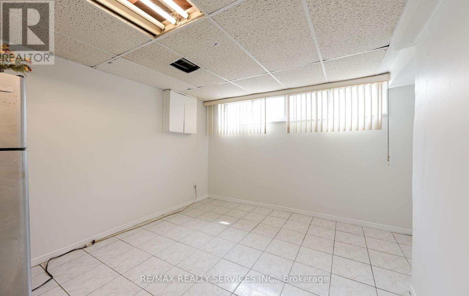 140 Clarence Street, Brampton, Ontario  L6W 1S9 - Photo 29 - W12162479