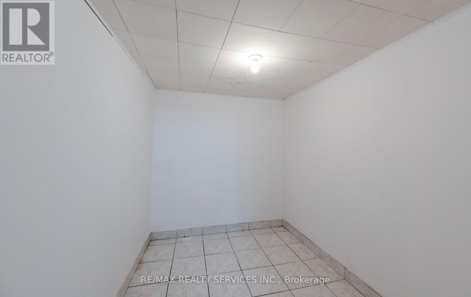 140 Clarence Street, Brampton, Ontario  L6W 1S9 - Photo 30 - W12162479