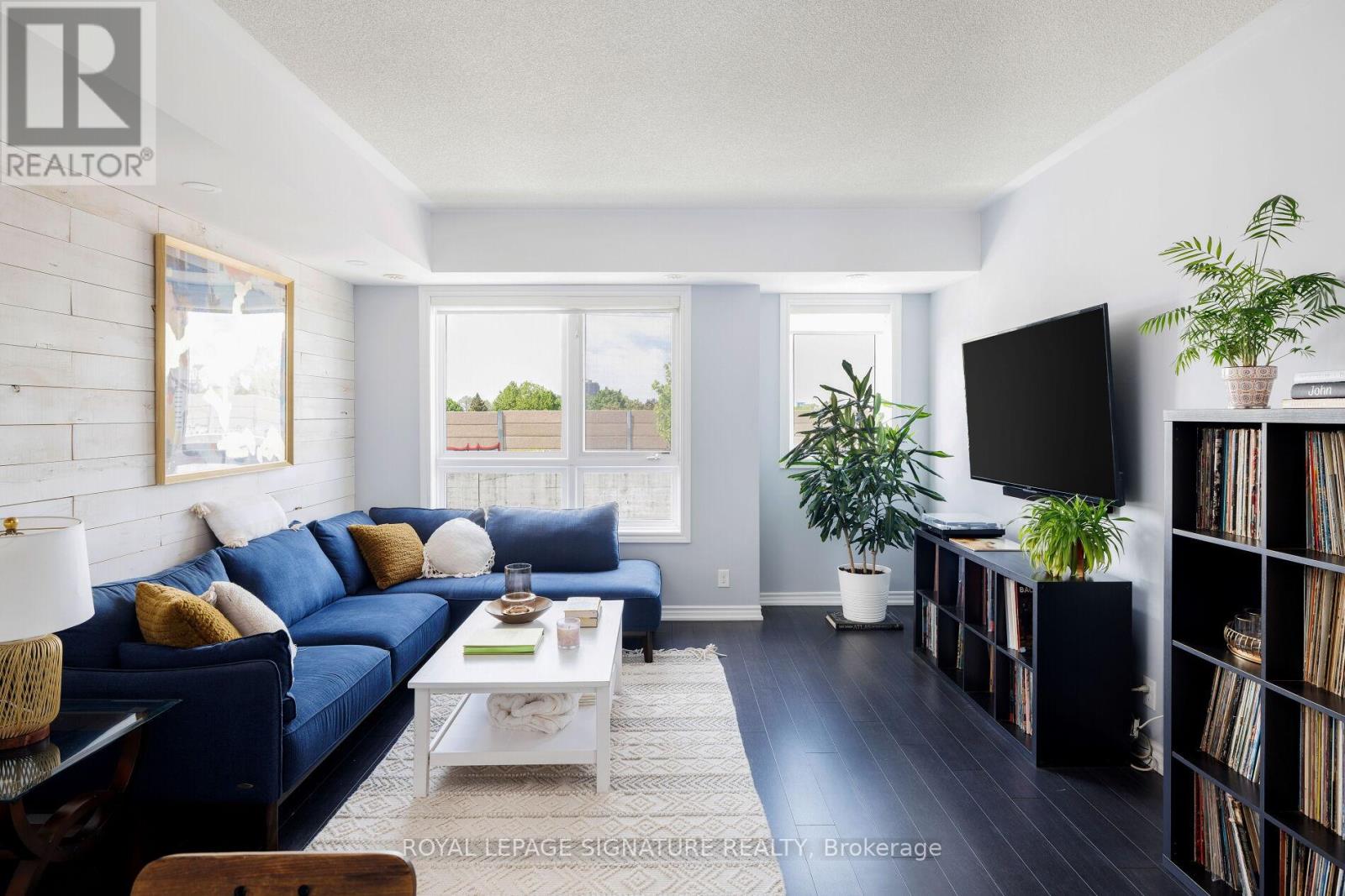 1 - 110 CALEDONIA PARK ROAD, Toronto, Ontario