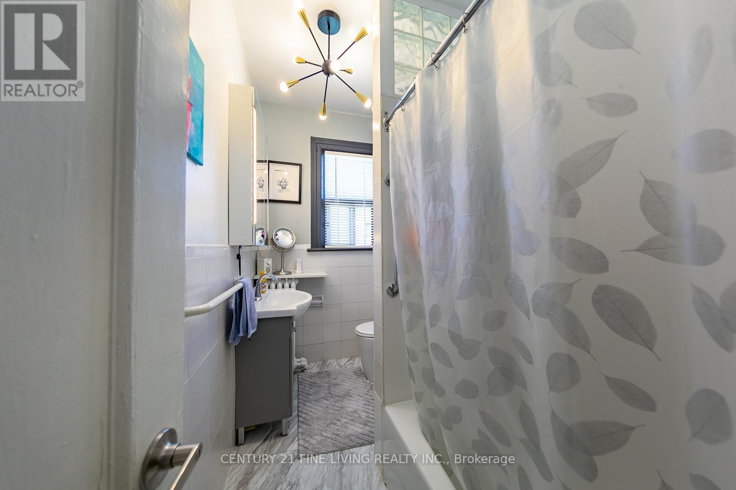 63 Garden Avenue, Toronto (Roncesvalles), Ontario  M6R 1H8 - Photo 24 - W12162488
