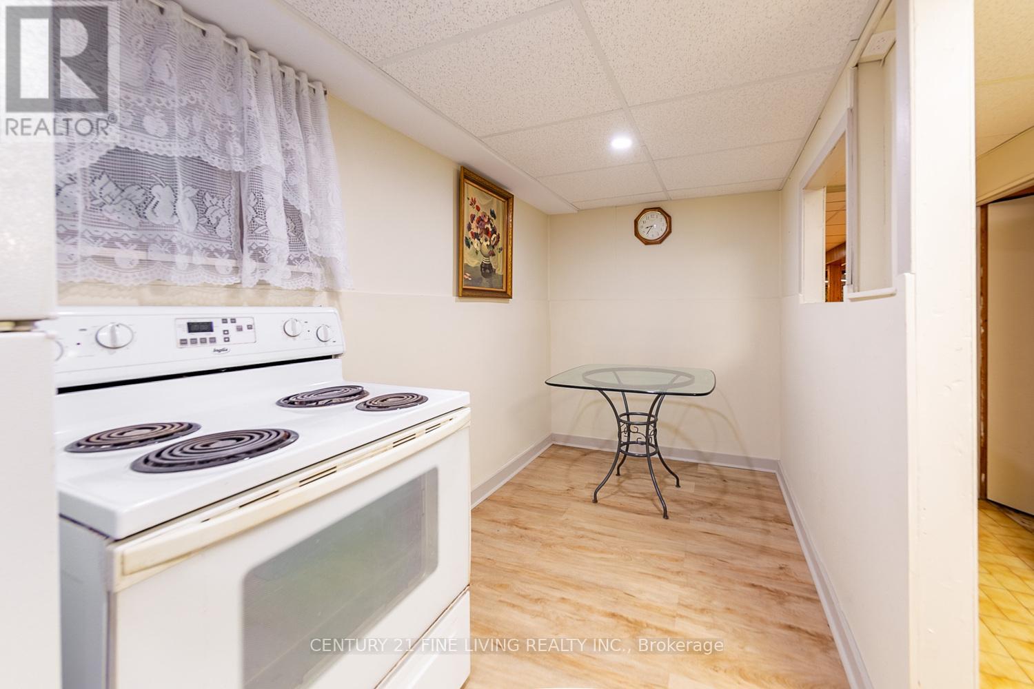 63 Garden Avenue, Toronto (Roncesvalles), Ontario  M6R 1H8 - Photo 42 - W12162488